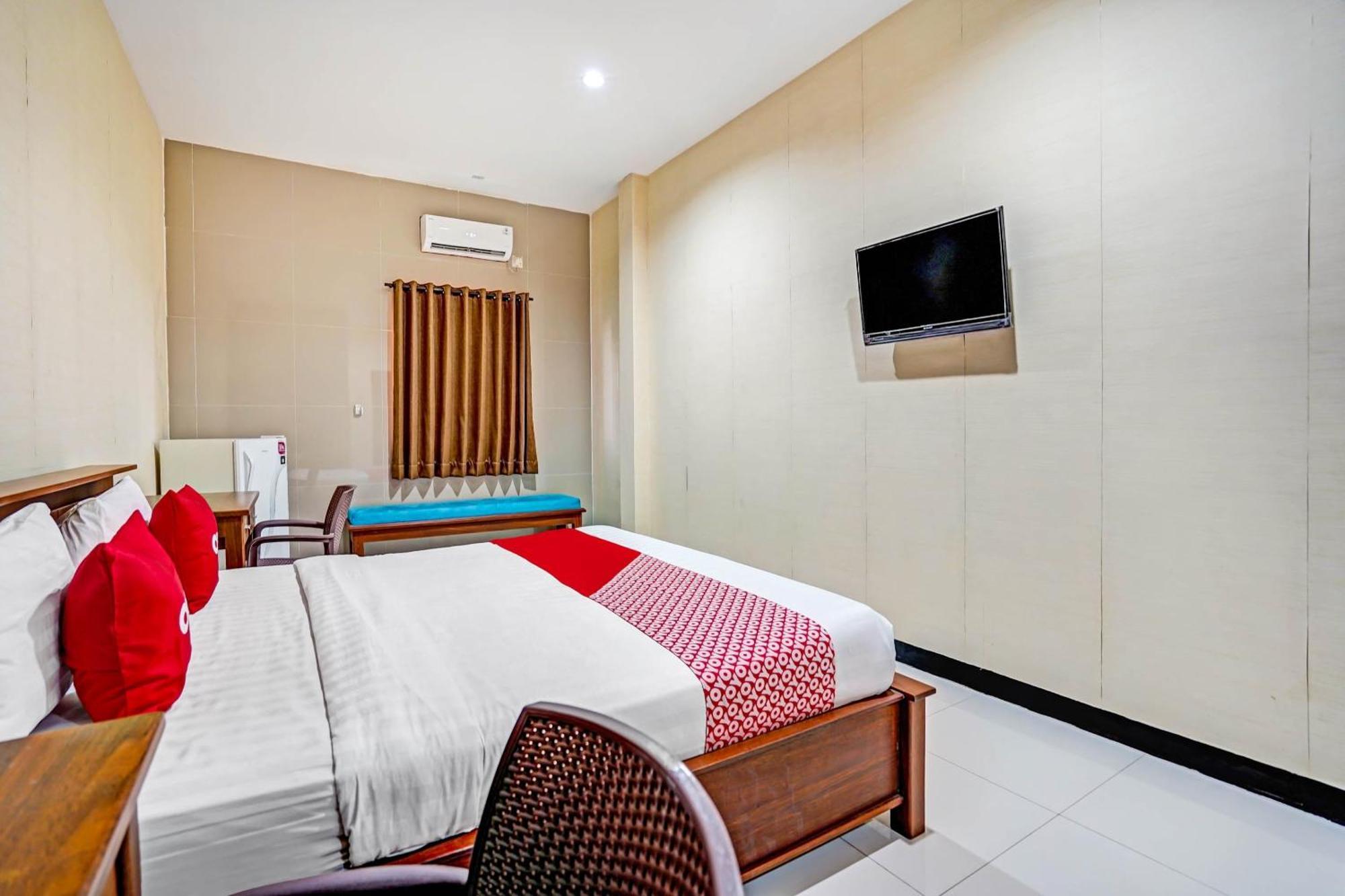 Oyo 90889 Dkb Residence Surabaya Exterior foto